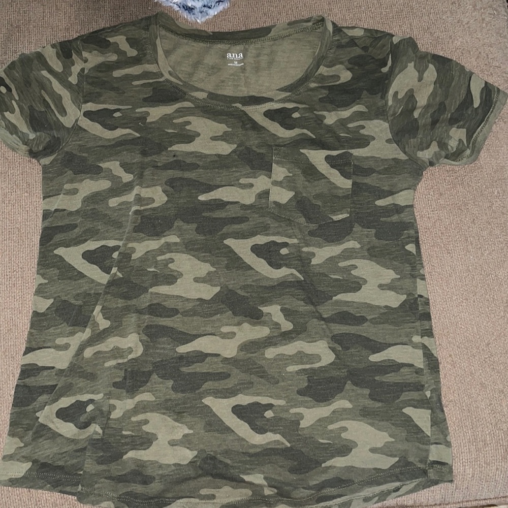 Tee shirt